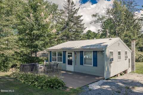 140 Seneca Avenue, Providence, NY 12025