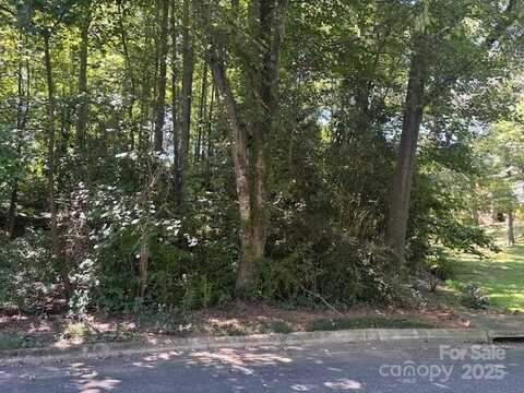 1530 9th Street Lane NW, Hickory, NC 28601