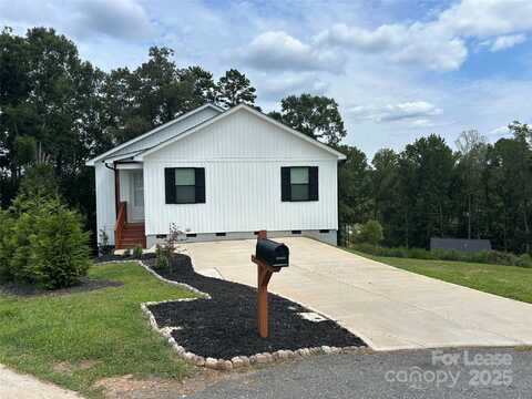 106 Snyder Court NE, Concord, NC 28025
