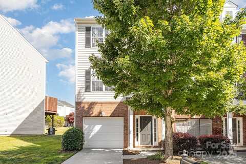 9803 Walkers Glen Drive NW, Concord, NC 28027
