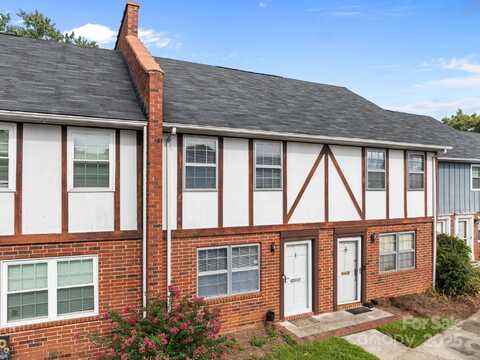 1300 Larchmont Place unit: 208, Salisbury, NC 28147