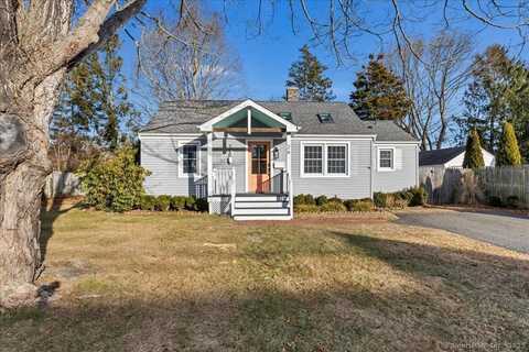 26 Cedar Island Avenue, Clinton, CT 06413