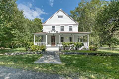 78 Garnet Road, Roxbury, CT 06783