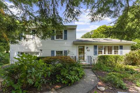 3 Milton Road, Waterford, CT 06375