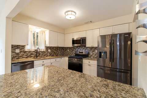 55 Thompson Street, East Haven, CT 06513