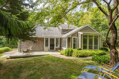 59 Cedar Grove Road, Guilford, CT 06437