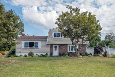 8 Rolling Lane, Norwalk, CT 06851