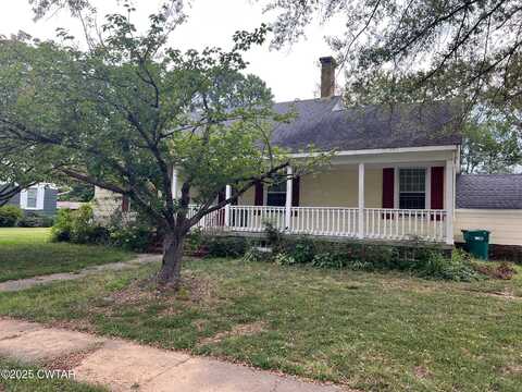 11 Young Street, Jackson, TN 38301