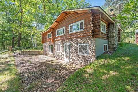 66430 North Point Dr, Iron River, WI 54847