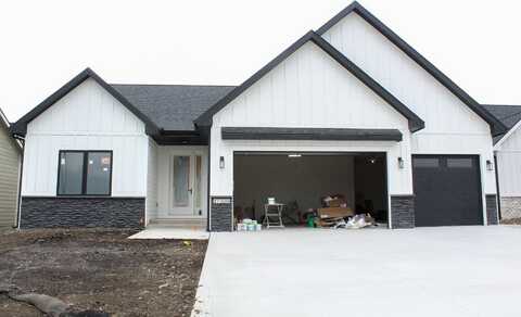 17335 Brookview Drive, Urbandale, IA 50323