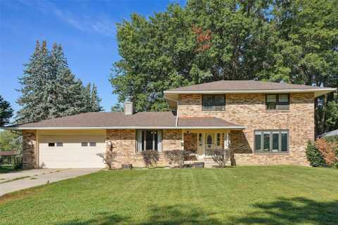 301 N Kenwood Boulevard, Indianola, IA 50125