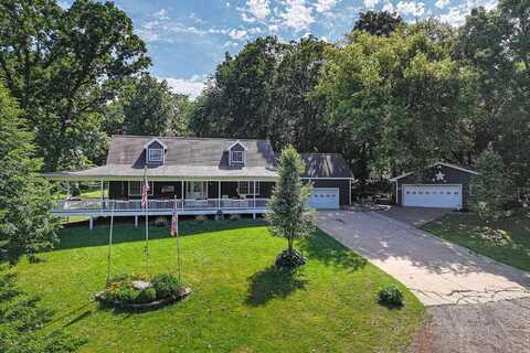 801 Hickory, Delhi, IA 52223
