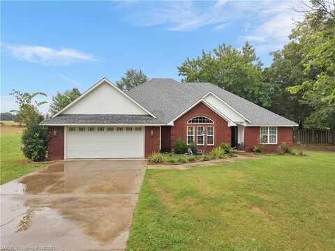 100 Kingrey LN, Poteau, OK 74953