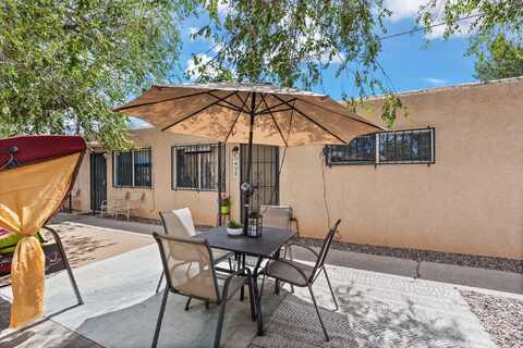 408 MESILLA Street SE, Albuquerque, NM 87108