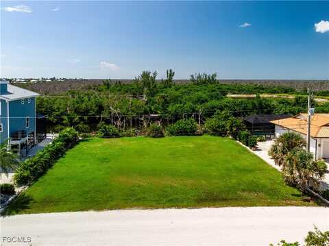 4061 Galt Island Avenue, Saint James City, FL 33956