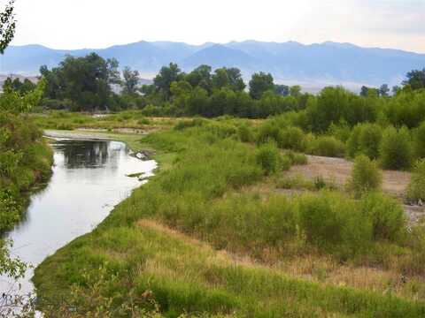 2440 Yadon Road, Manhattan, MT 59741