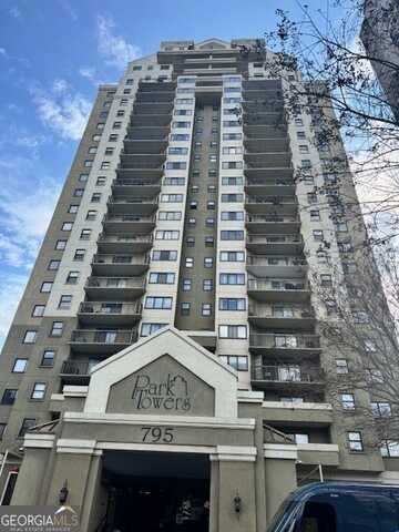 795 Hammond, Atlanta, GA 30328