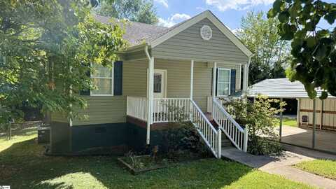 11 Center Street, Taylors, SC 29687