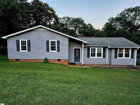 318 Country Glen Lane, Pelzer, SC 29669