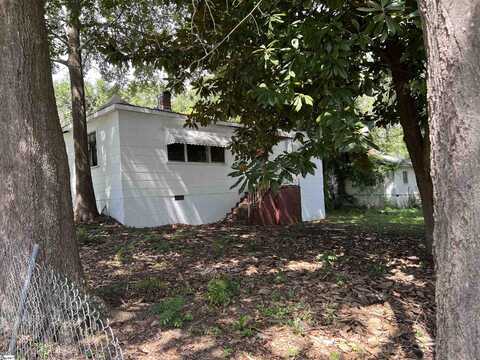 125 williams Street, Laurens, SC 29360