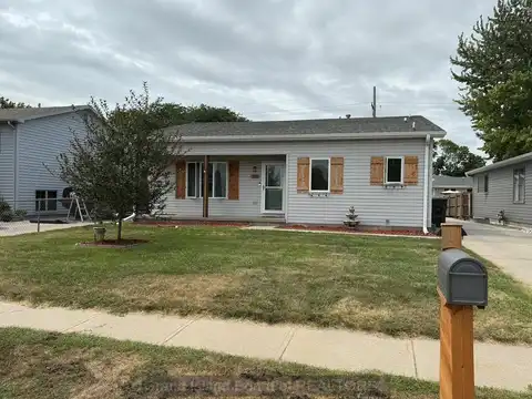 1110 Pleasant View Dr, Grand Island, NE 68801