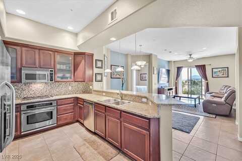62 E Serene Avenue, Las Vegas, NV 89123