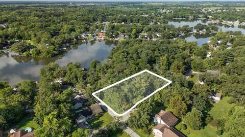 1020 N Lakeview Drive, Lowell, IN 46356
