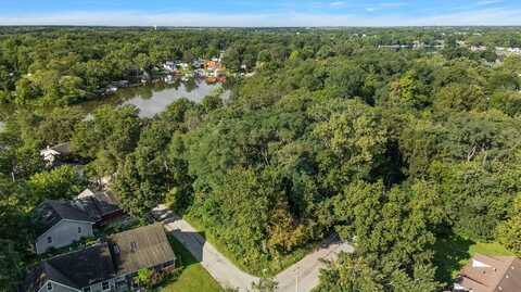 1020 N Lakeview Drive, Lowell, IN 46356