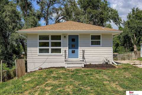 3304 Redick Avenue, Omaha, NE 68112