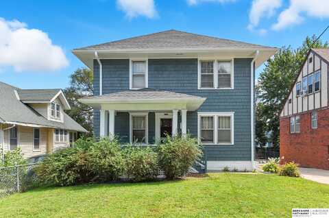 3011 N 45th Street, Omaha, NE 68104