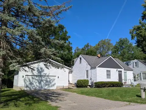 1355 Hillcrest Avenue NW, Grand Rapids, MI 49504