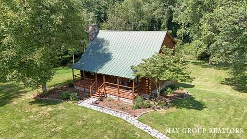 10915 Cascade Road SE, Lowell, MI 49331