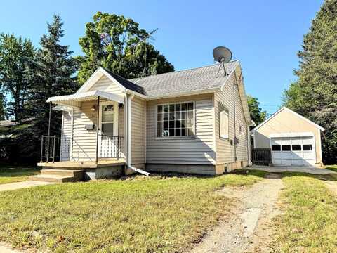 317 N 3rd Avenue, Big Rapids, MI 49307