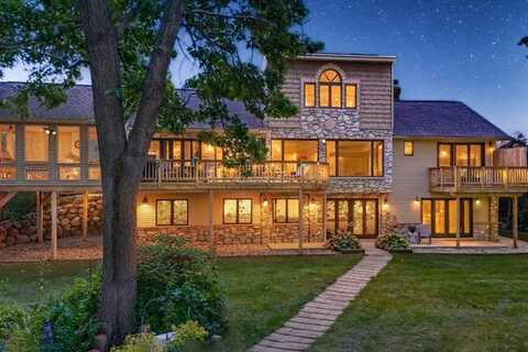 7414 Field Bay Avenue, Kalamazoo, MI 49009