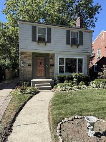 5273 Hillcrest Street, Grosse Pointe, MI 48236