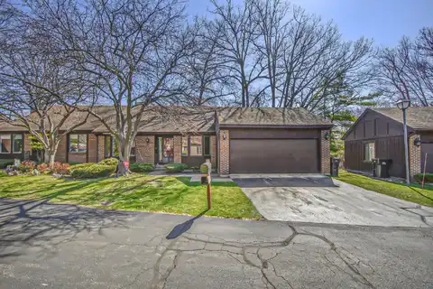 6348 Greenway Drive SE, Grand Rapids, MI 49546