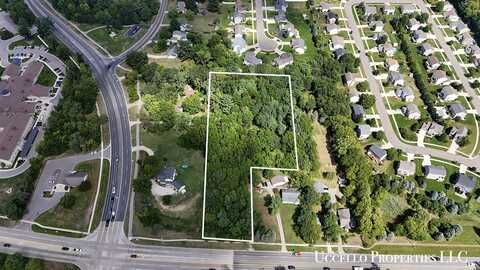 6117 West River Drive, Belmont, MI 49306