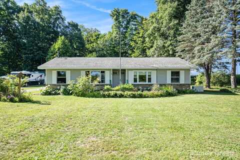 1890 Coral Road NE, Edmore, MI 48829