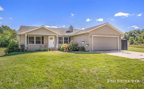 2123 W Pike Road, New Era, MI 49446