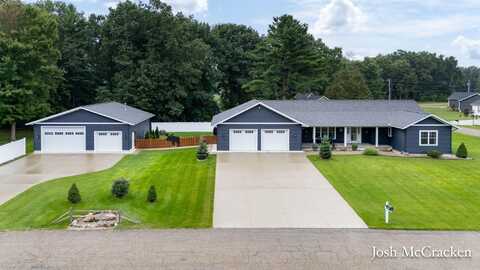 12087 Pine Meadows Drive, Wayland, MI 49348