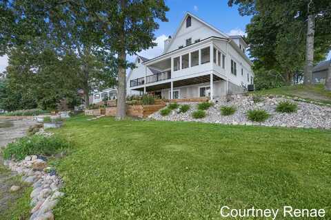 6335 Meta Drive, Coral, MI 49322