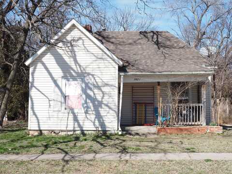 1621 W Chestnut Street, Springfield, MO 65802