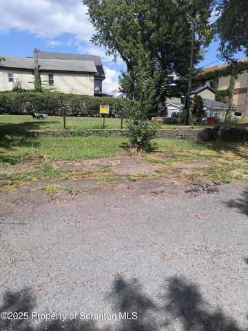 12 Mill Street, Carbondale, PA 18407