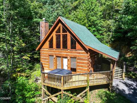 1226 Upper Alpine Way, Gatlinburg, TN 37738