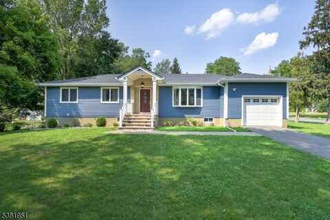 11 Wildwood Trl, Whippany, NJ 07005