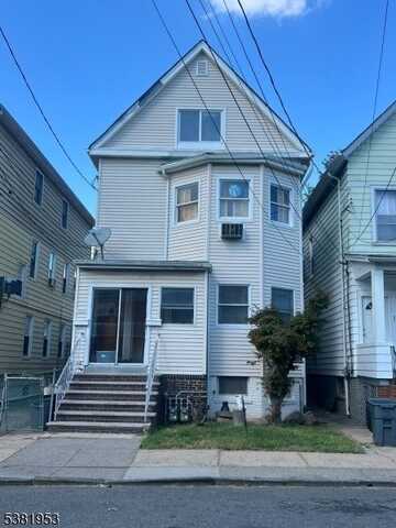 923 Mclain St, Elizabeth, NJ 07202