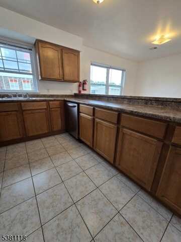 129 William St, East Orange, NJ 07017