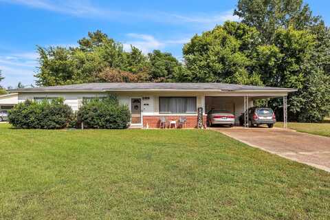 804 Spruce St, Columbus, MS 39702