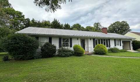 163 Wilson Street, Alderson, WV 24910