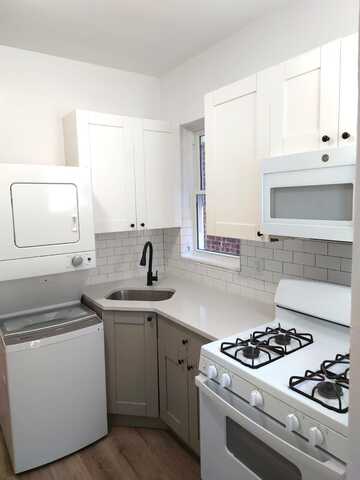 6421 HUDSON AVE, West New York, NJ 07093